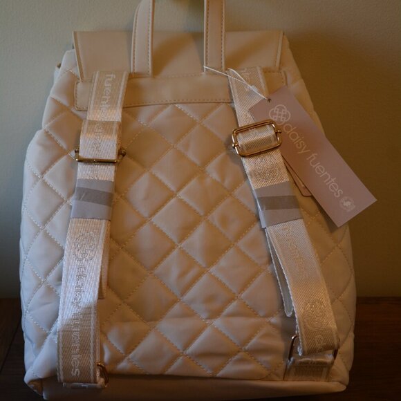 Daisy Fuentes Women Quilted Nylon Backpack Cream NWT - Picture 5 of 11